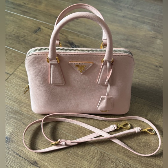 PRADA-AUTHENTIC (Preowned)Pink Saffiano Leather Crossbody Handbag - Picture 8 of 16